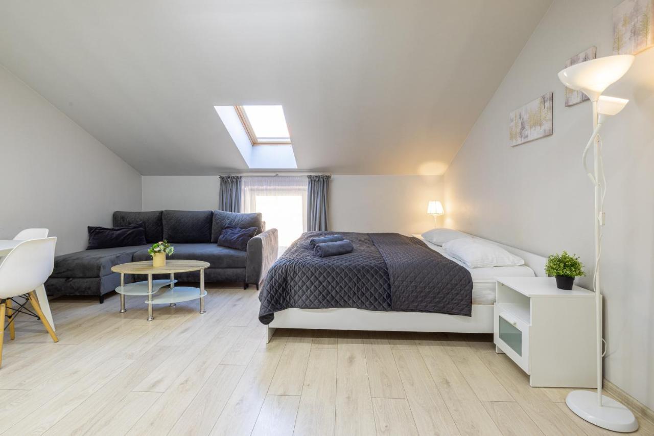 Dharma Stay Apartamentai Telšiai Eksteriør bilde