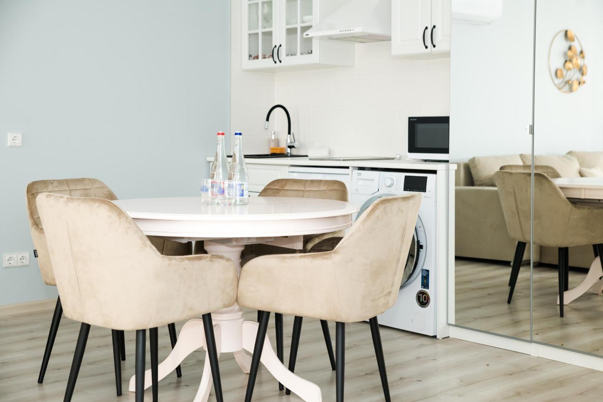 Dharma Stay Apartamentai Telšiai Eksteriør bilde