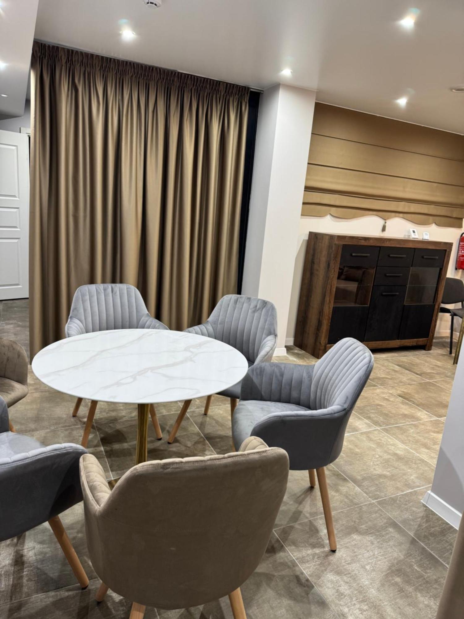 Dharma Stay Apartamentai Telšiai Eksteriør bilde